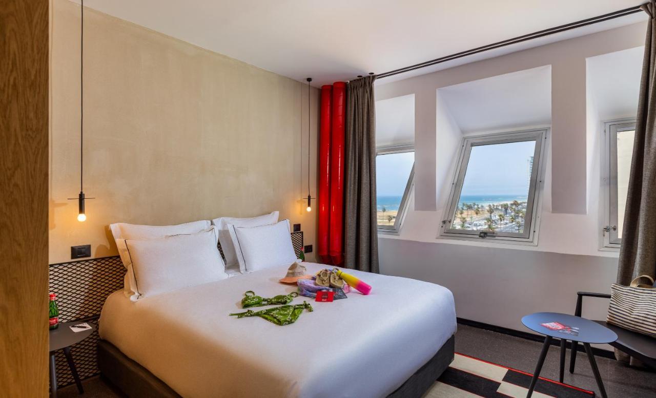 Brown Brut Seafront Hotel, A Member Of Brown Hotels Tel Aviv Exterior foto