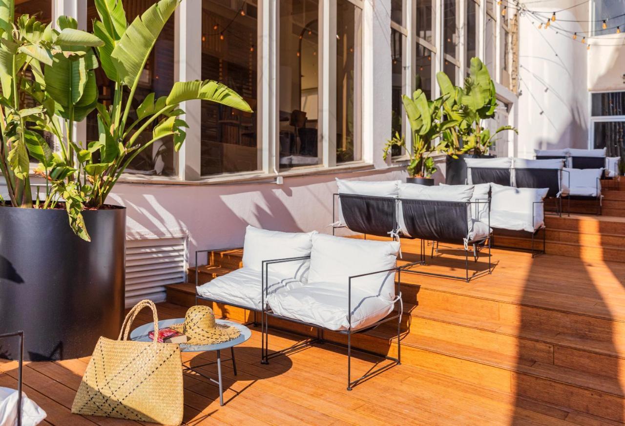 Brown Brut Seafront Hotel, A Member Of Brown Hotels Tel Aviv Exterior foto