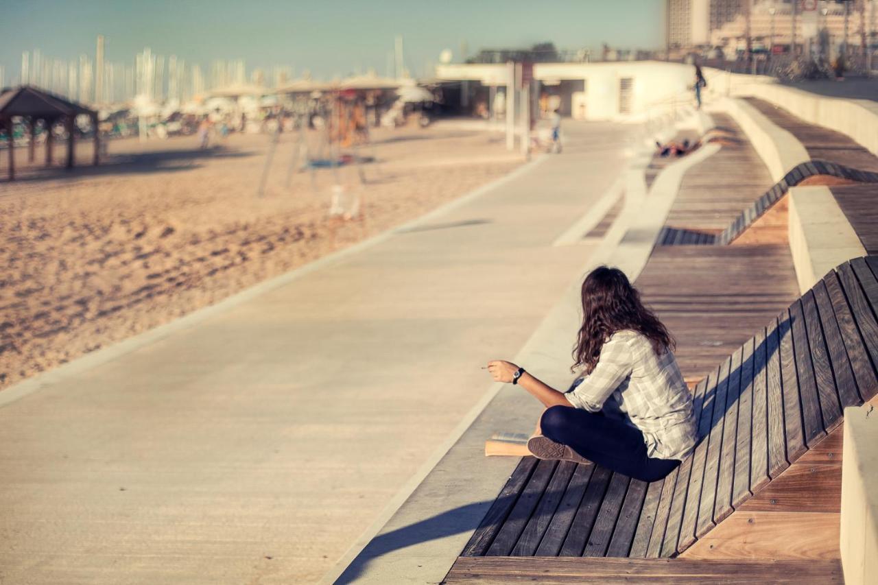 Brown Brut Seafront Hotel, A Member Of Brown Hotels Tel Aviv Exterior foto