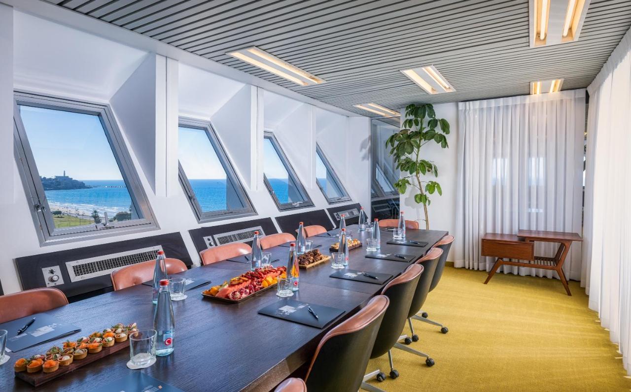 Brown Brut Seafront Hotel, A Member Of Brown Hotels Tel Aviv Exterior foto
